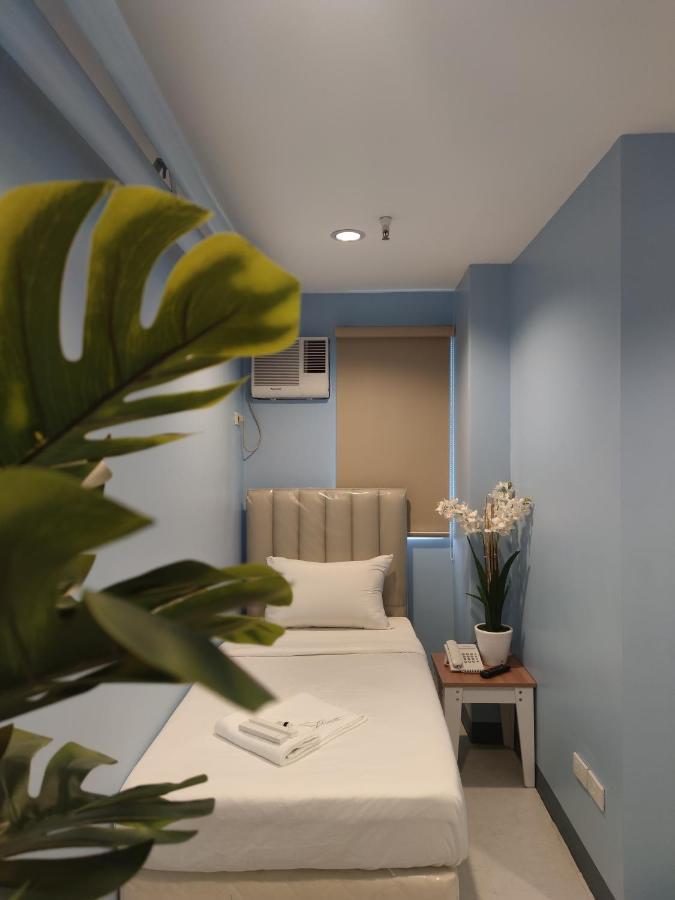 Glory Hotel Cubao Quezon City Exteriör bild
